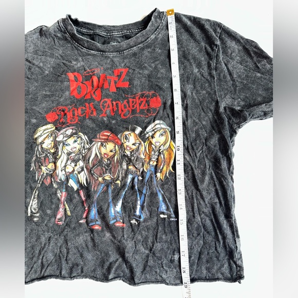 Bratz Rock Angelz Crop Top T-Shirt Women’s Small Black Acid Wash Red Graphic - Picture 3 of 5